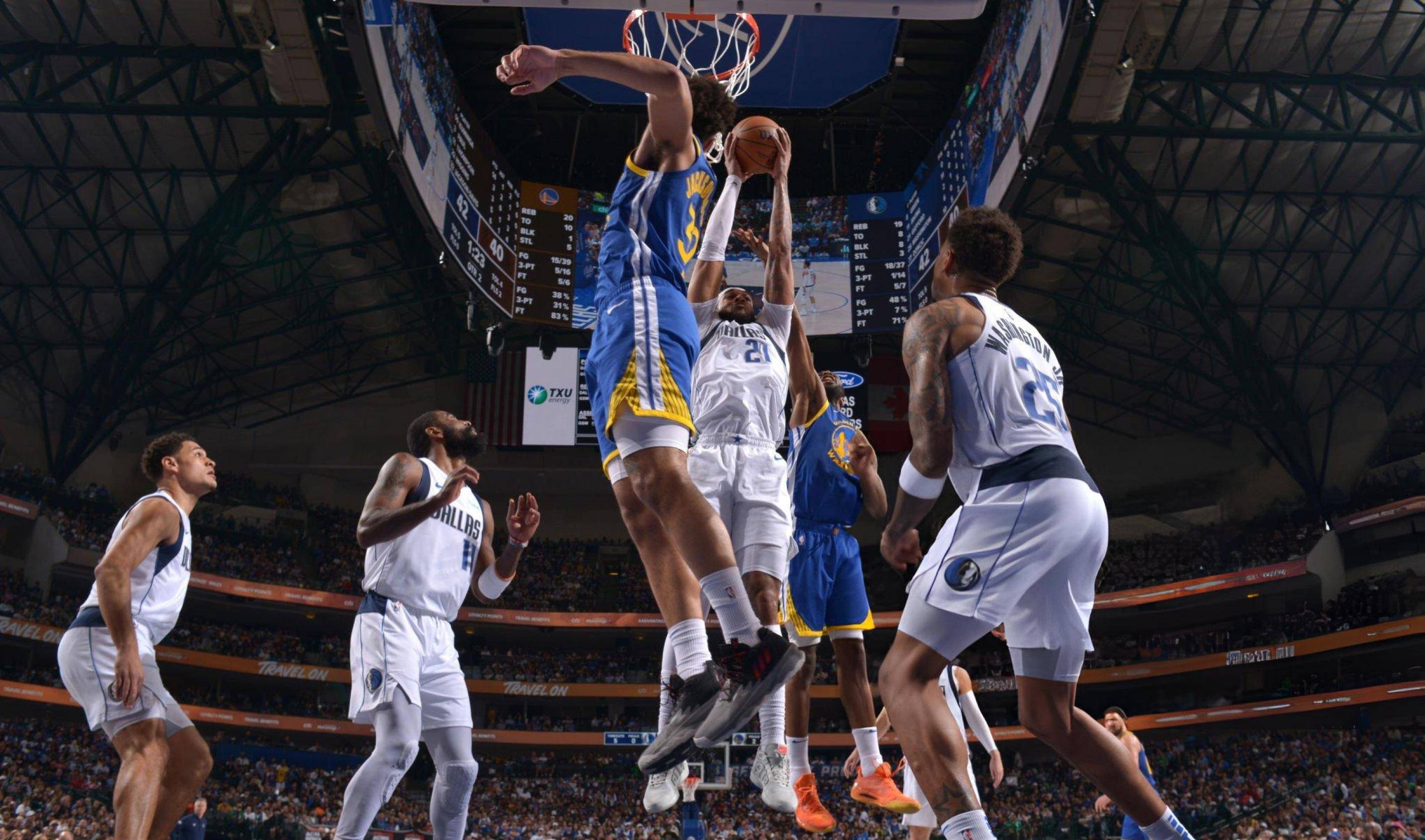 精彩扣篮集锦回顾,球迷欢呼连连 精彩扣篮集锦回顾,球迷欢呼连连