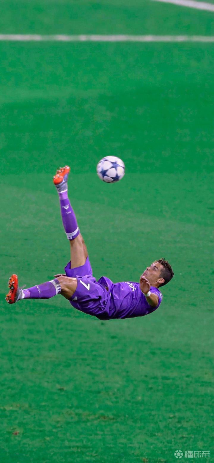 皇家马德里客场大胜,C罗梅开二度稳住头名位置 皇家马德里客场大胜,C罗梅开二度稳住头名位置