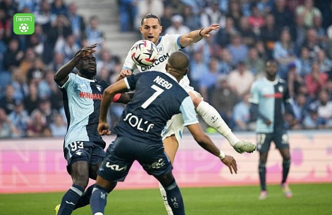 巴黎客场大胜,后防表现亮眼 巴黎客场大胜,后防表现亮眼