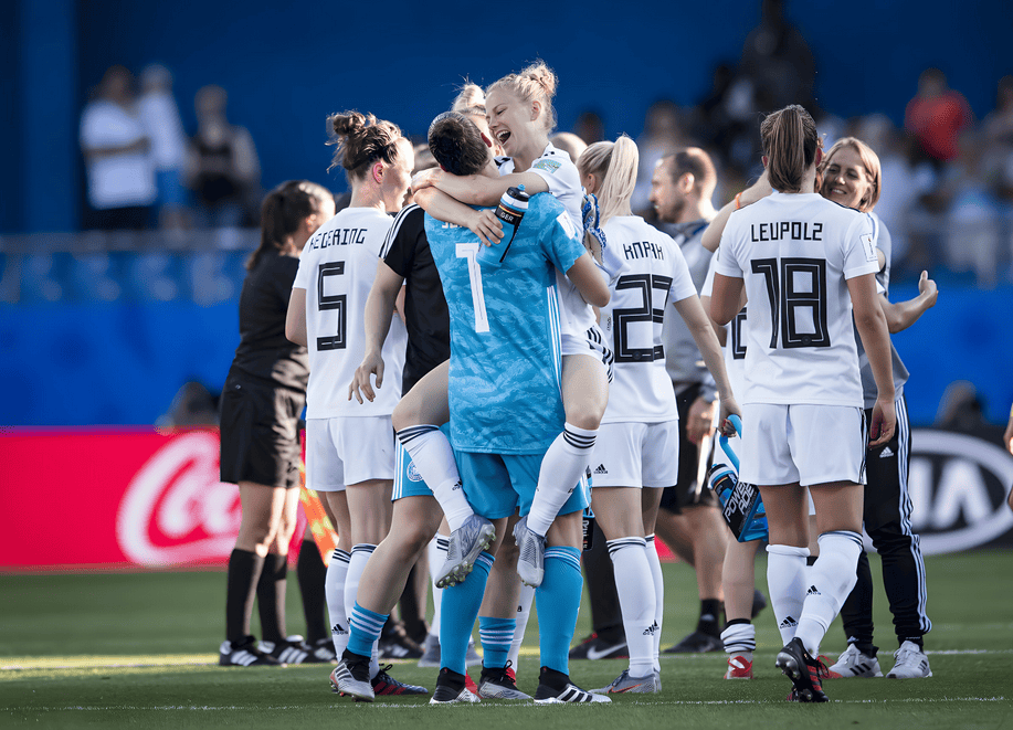 PG平台-德国女足士气高涨，备战世界杯加倍努力