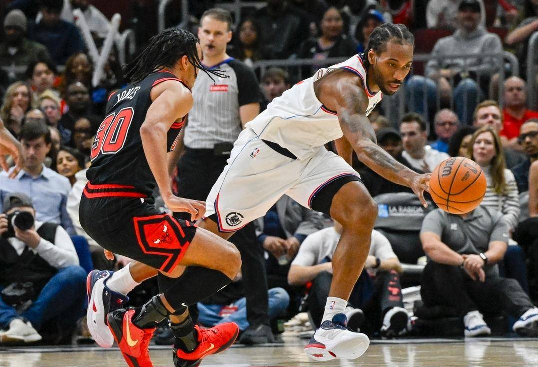 关于快船新秀表现抢眼,获得教练组信任的信息 关于快船新秀表现抢眼,获得教练组信任的信息