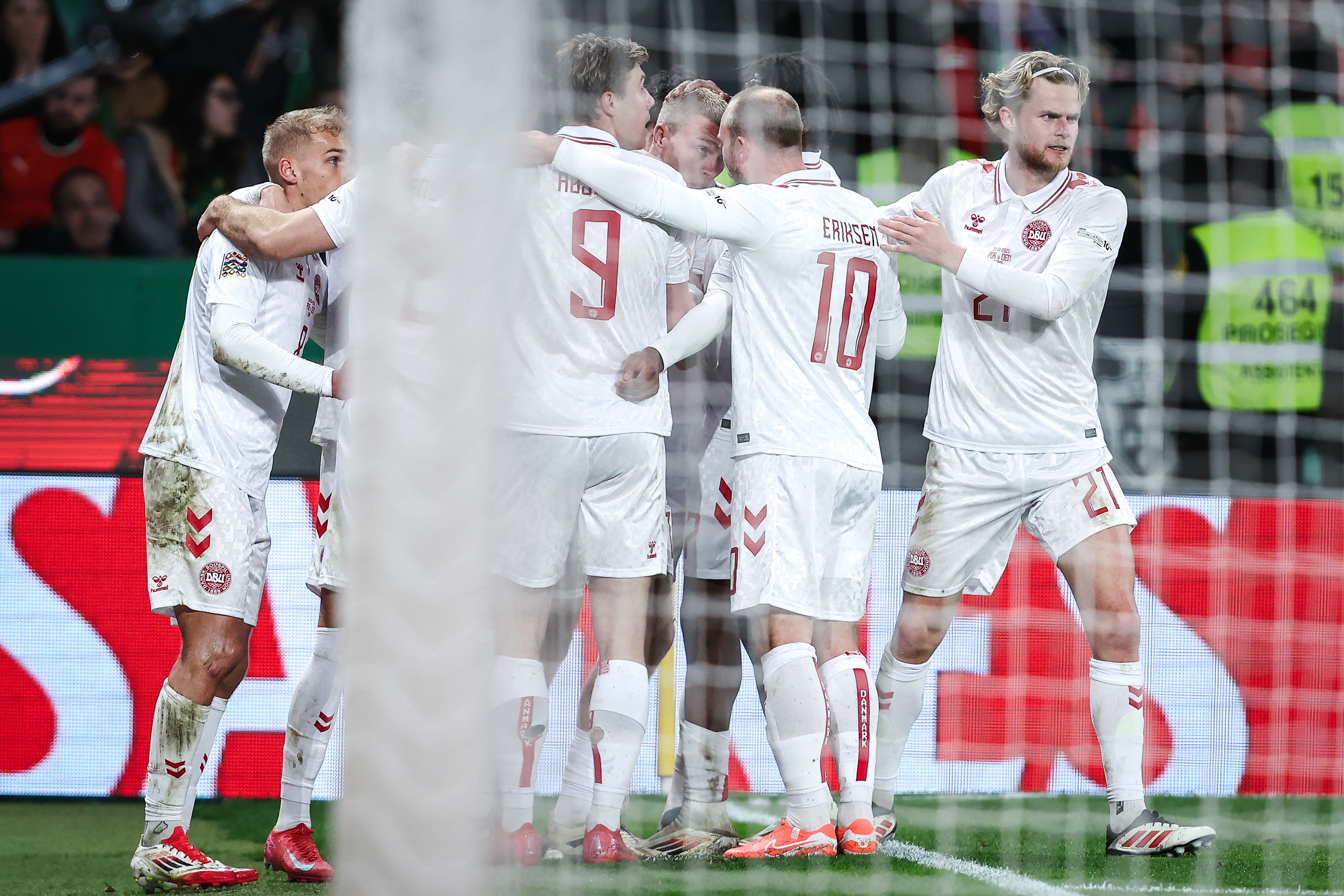 PG电子试玩官网-激烈角逐：欧洲俱乐部足球赛场纷争