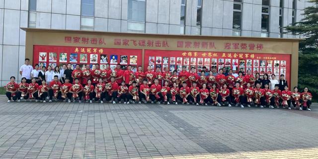 PG电子官网入口-欧洲国家队比赛座谈会举办成功