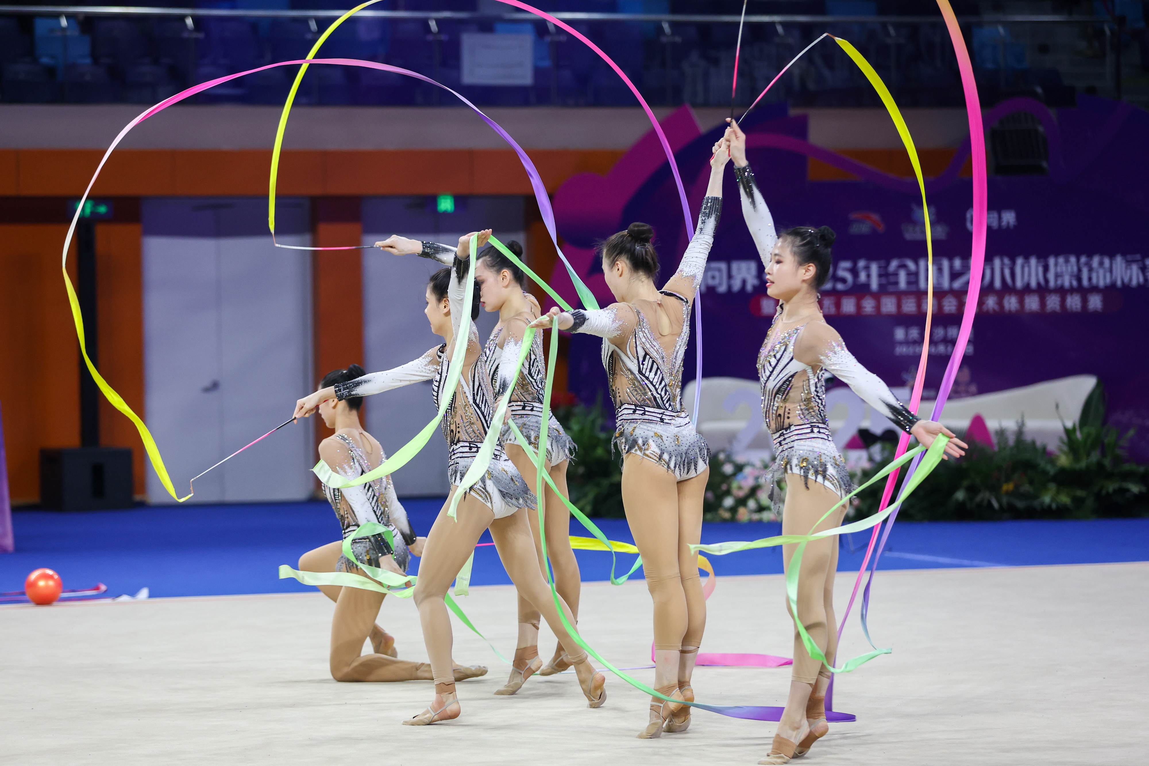 PG电子试玩-体操冠军花样表演，艺术氛围浓厚