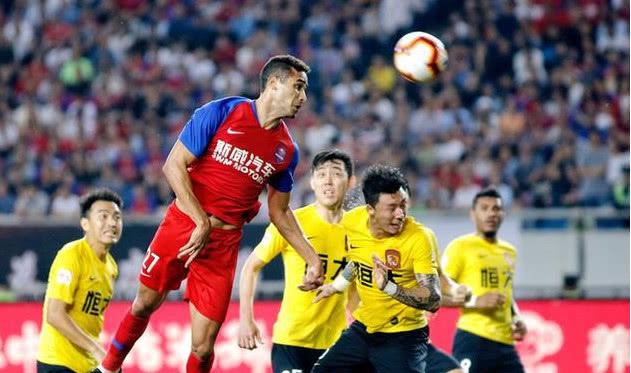 广州恒大比负于重庆斯威,遭遇失利 广州恒大比负于重庆斯威,遭遇失利