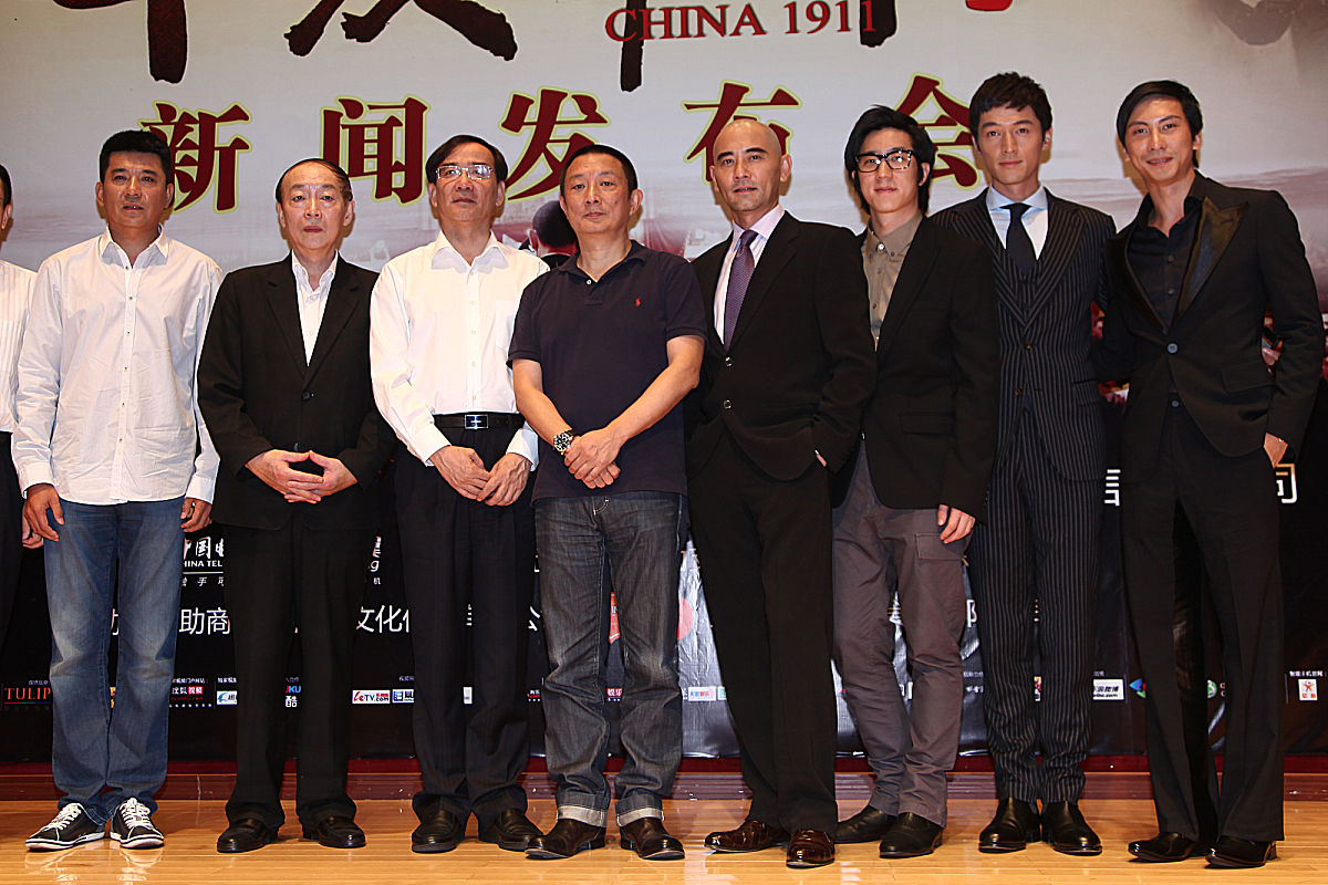 包含上海绿地在客场战平成都锦绣,双方难分胜负的词条 包含上海绿地在客场战平成都锦绣,双方难分胜负的词条