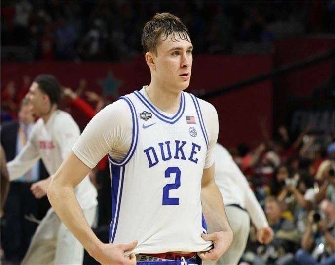 PG电子官方-爵士队主帅亲自操刀，多名球员远赴夏洛特