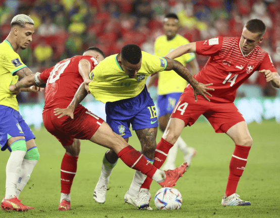 西班牙队在国际赛场上展示出色表现 西班牙队在国际赛场上展示出色表现