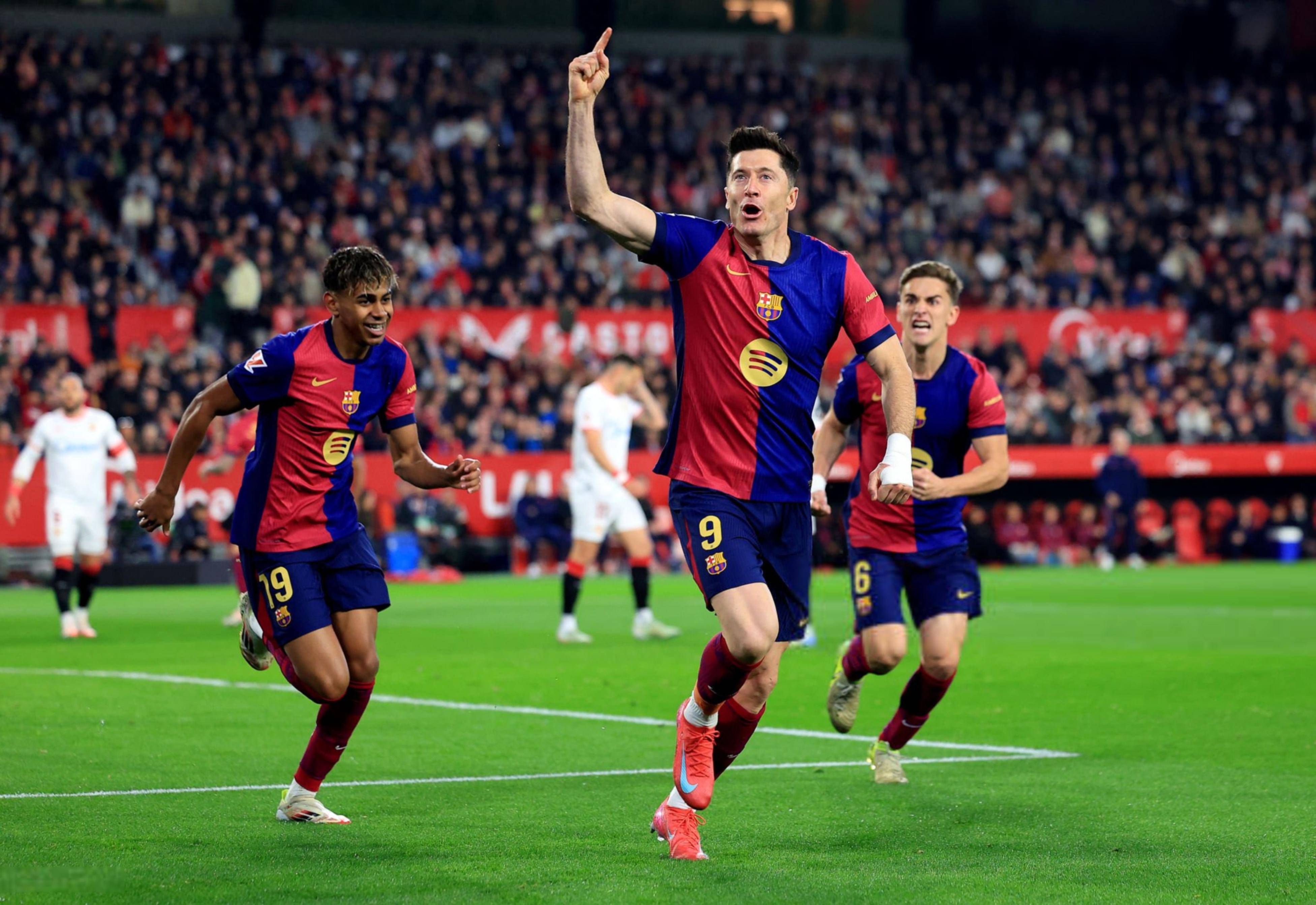 塞维利亚中场发挥稳定,助球队赢得比赛 塞维利亚中场发挥稳定,助球队赢得比赛