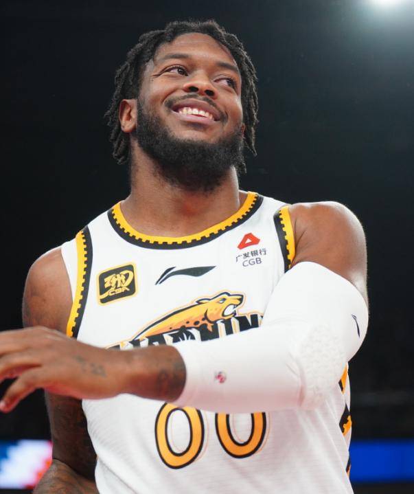 比利时客场轻松战胜摩尔多瓦，领跑小组