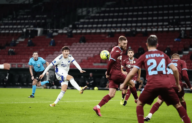 欧国联半决赛:全力争夺进入决赛的资格 欧国联半决赛:全力争夺进入决赛的资格