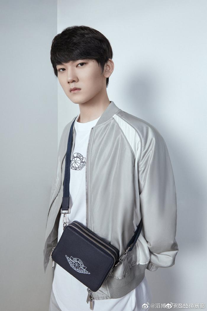 PG Soft Gaming-BRO险胜C9，JackeyLove团战一打五峡谷大战四强赛，技惊四座