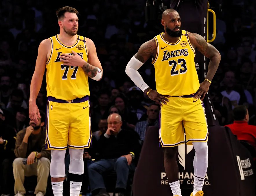 湖人vs马刺:西部半决赛两队强强对话 湖人vs马刺:西部半决赛两队强强对话