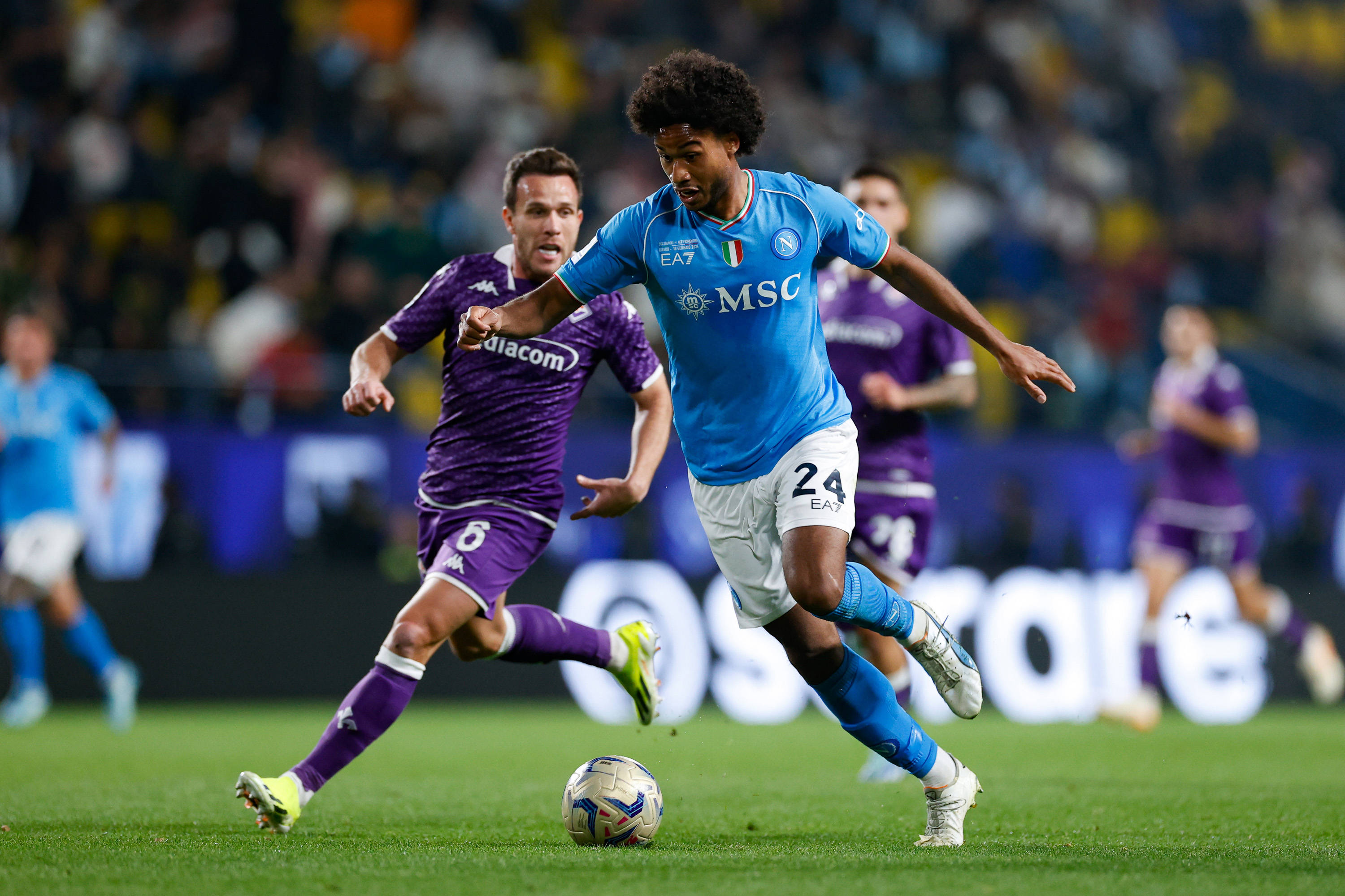 佛罗伦萨客场逆转,逼近欧战资格区 佛罗伦萨客场逆转,逼近欧战资格区