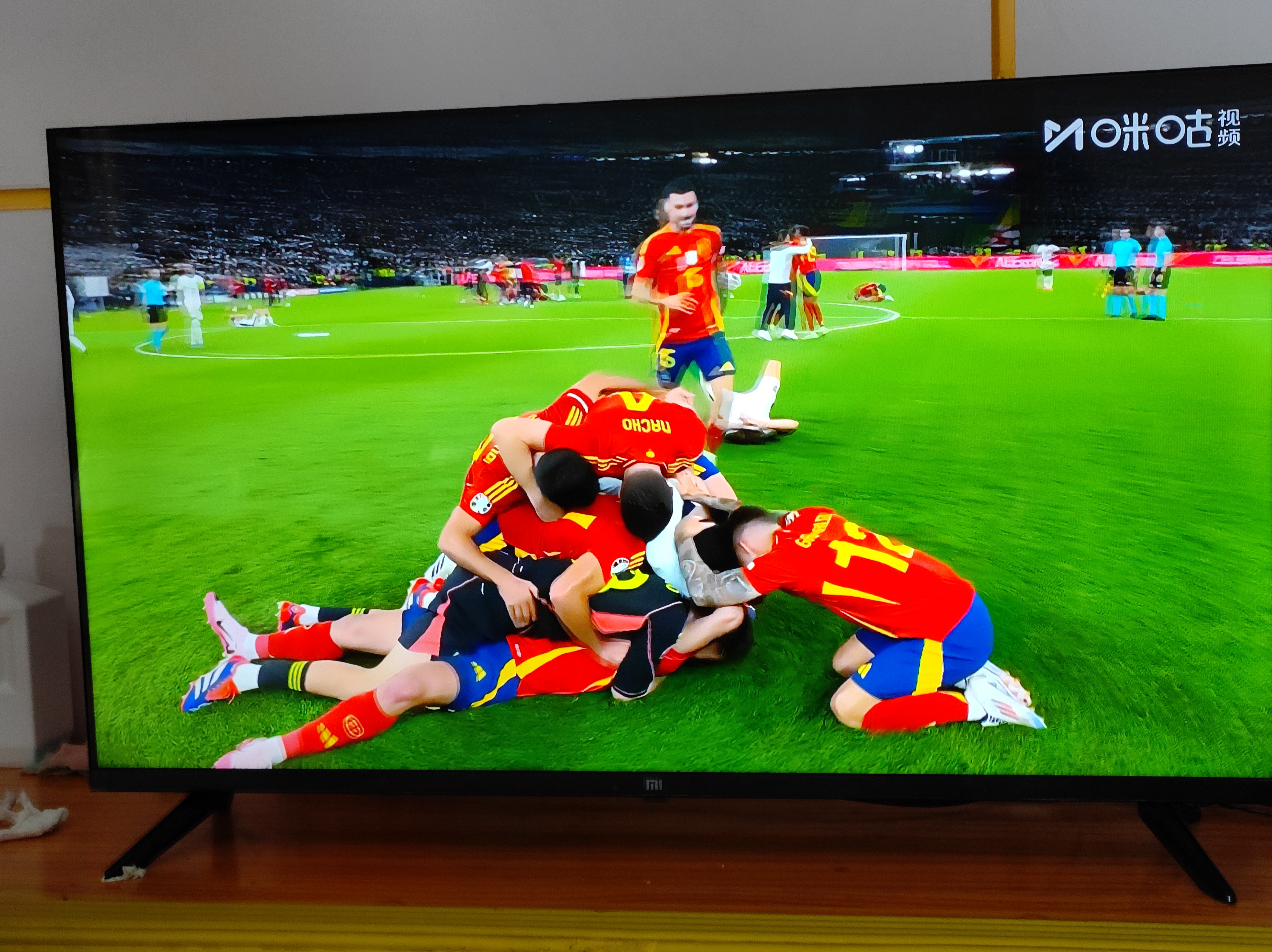 欧洲冠军联赛场上再现激情角逐:球员全情投入的简单介绍 欧洲冠军联赛场上再现激情角逐:球员全情投入的简单介绍