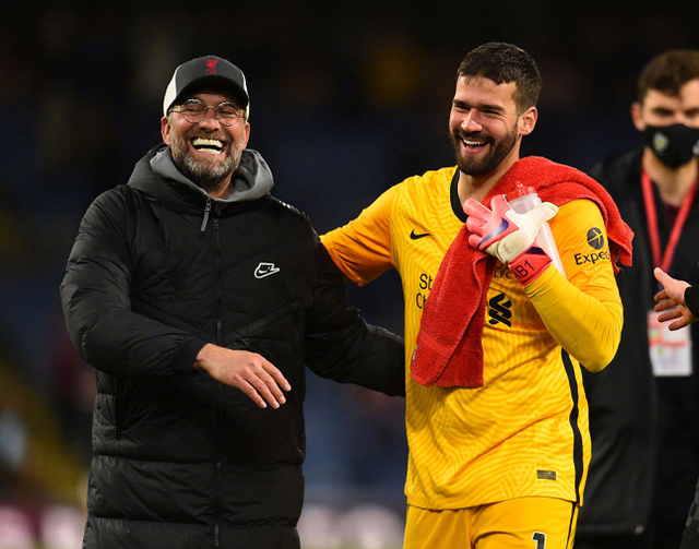 荷兰球队客场告捷,欧战资格迫近 荷兰球队客场告捷,欧战资格迫近