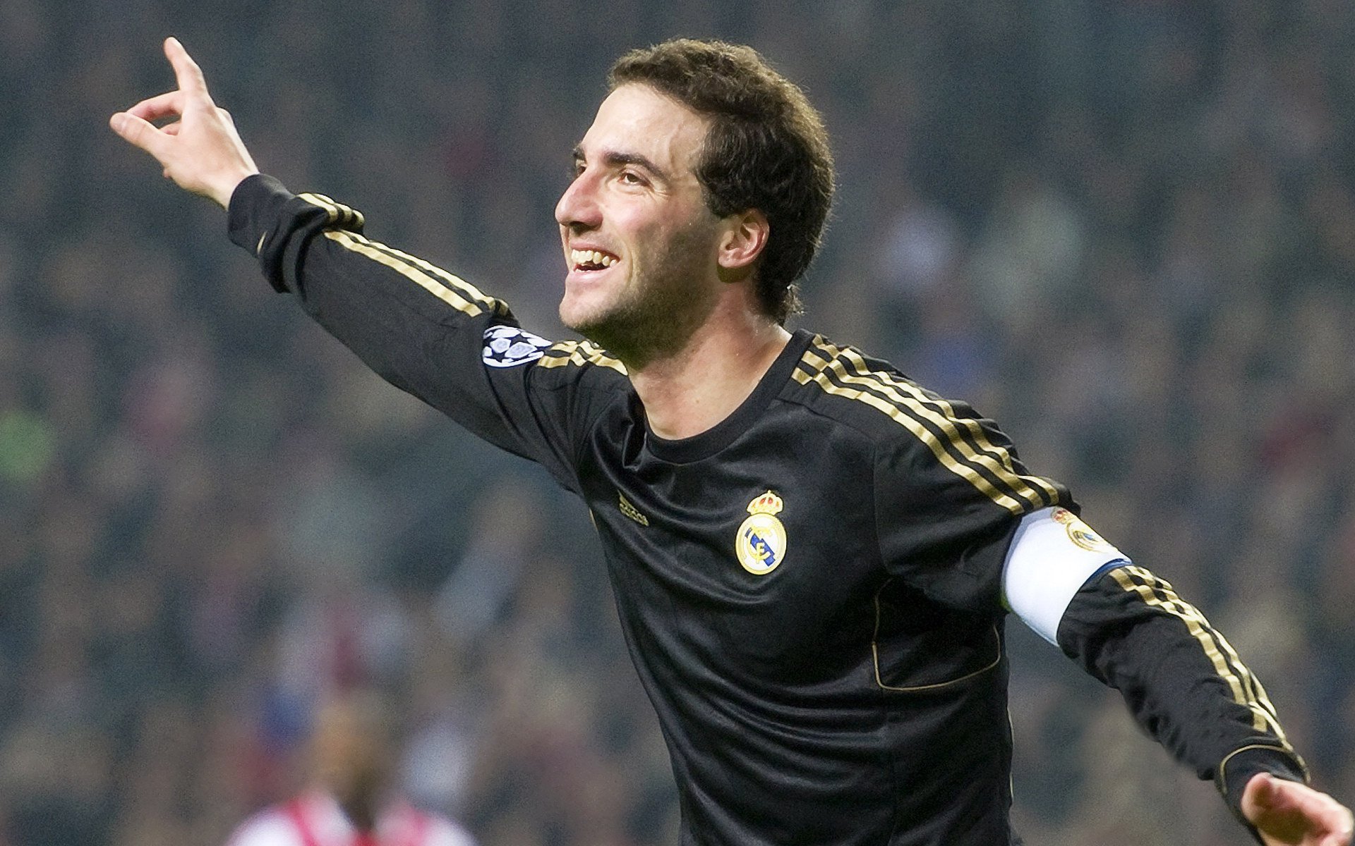 PG Soft Gaming-天神下凡！阿尔瓦雷斯三箭定江山，马竞克曼联吹响争冠最强音