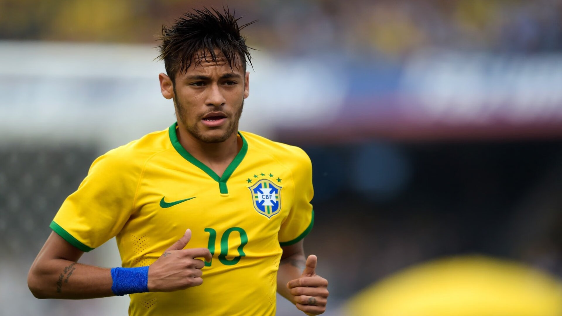 数据统治力,哥伦比亚的科技足球与莱万的个人交响